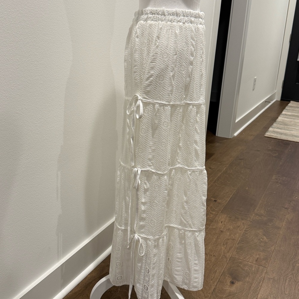 ❗️SOLD❗️Main Strip White Lace Lined Midi Skirt Elastic Waist Country Rodeo - Picture 13 of 15